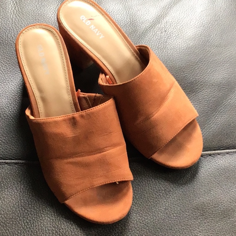 Old Navy Open-Toe Sandals